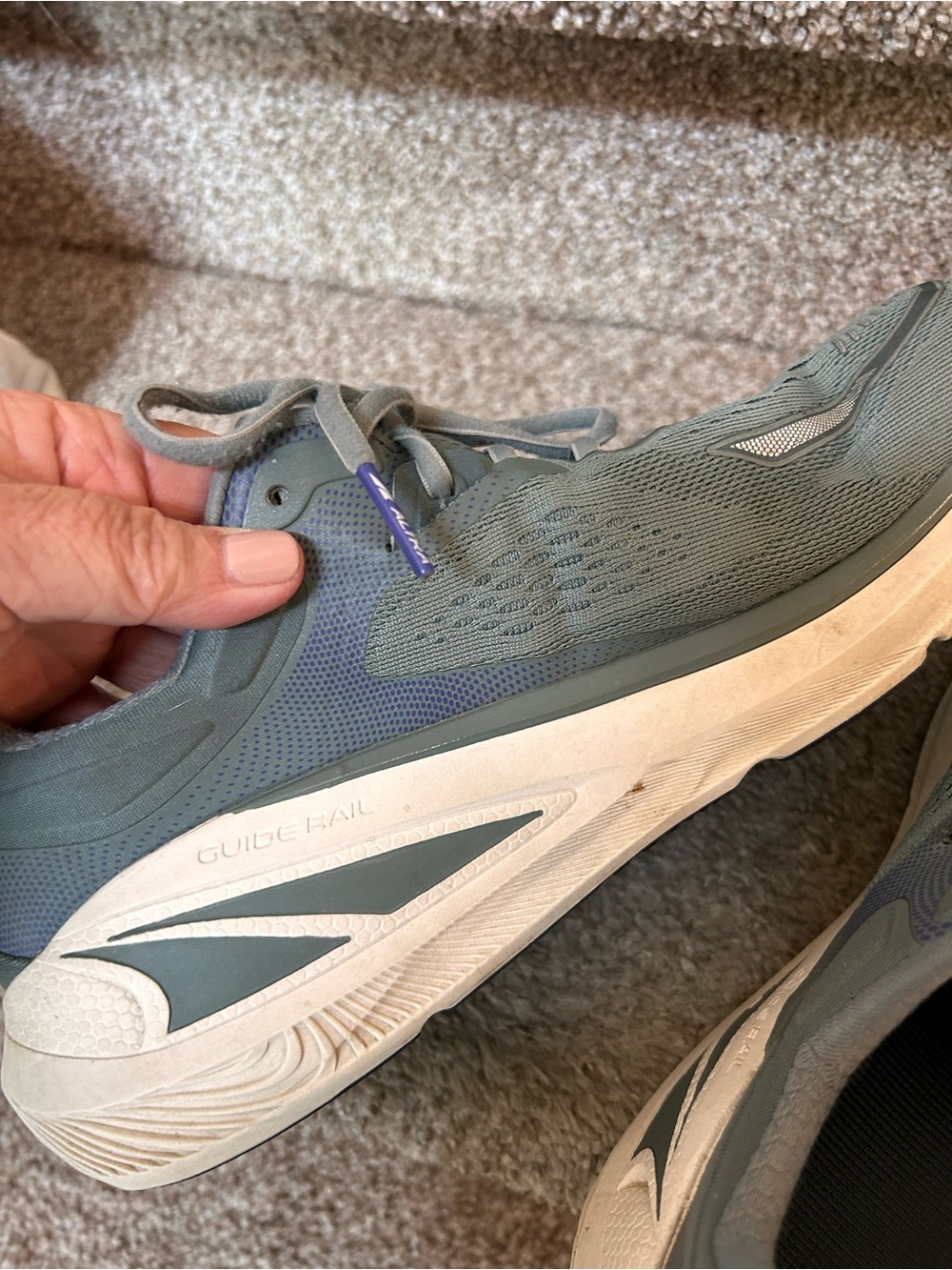 Altra Women’s Paradigm 6 in Grey and Purple. SZ 10. Running. Jogging. Comfort - Picture 5 of 8